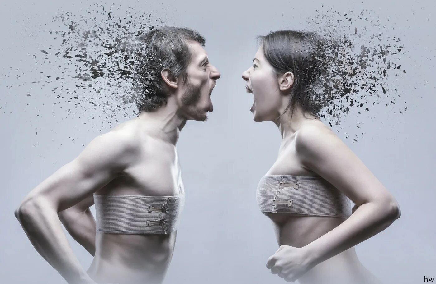 Мужчины стали агрессивней. Люди кричат друг на друга. Женщина кричит на мужчину. Мужчина и женщина эмоции. Мужская и женская агрессия.