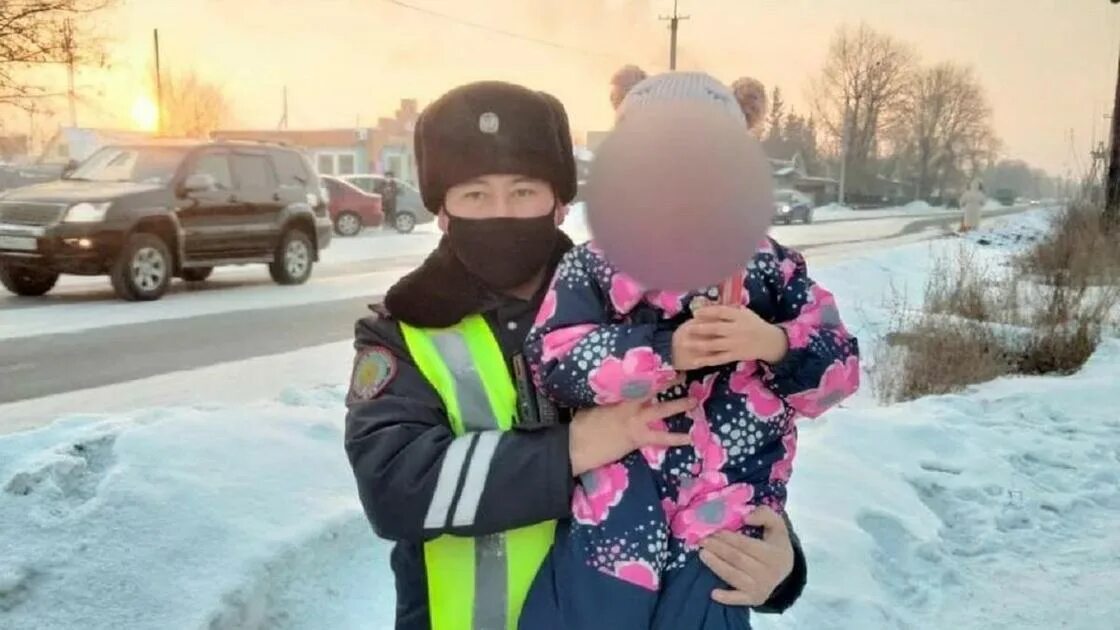 Полицейский. Школа юных спасателей рк усть-каменогорск. Отделение новорожденных 2 перинатальный центр воронеж. Детям о казахстане в детском саду. Дети усть каменогорск.