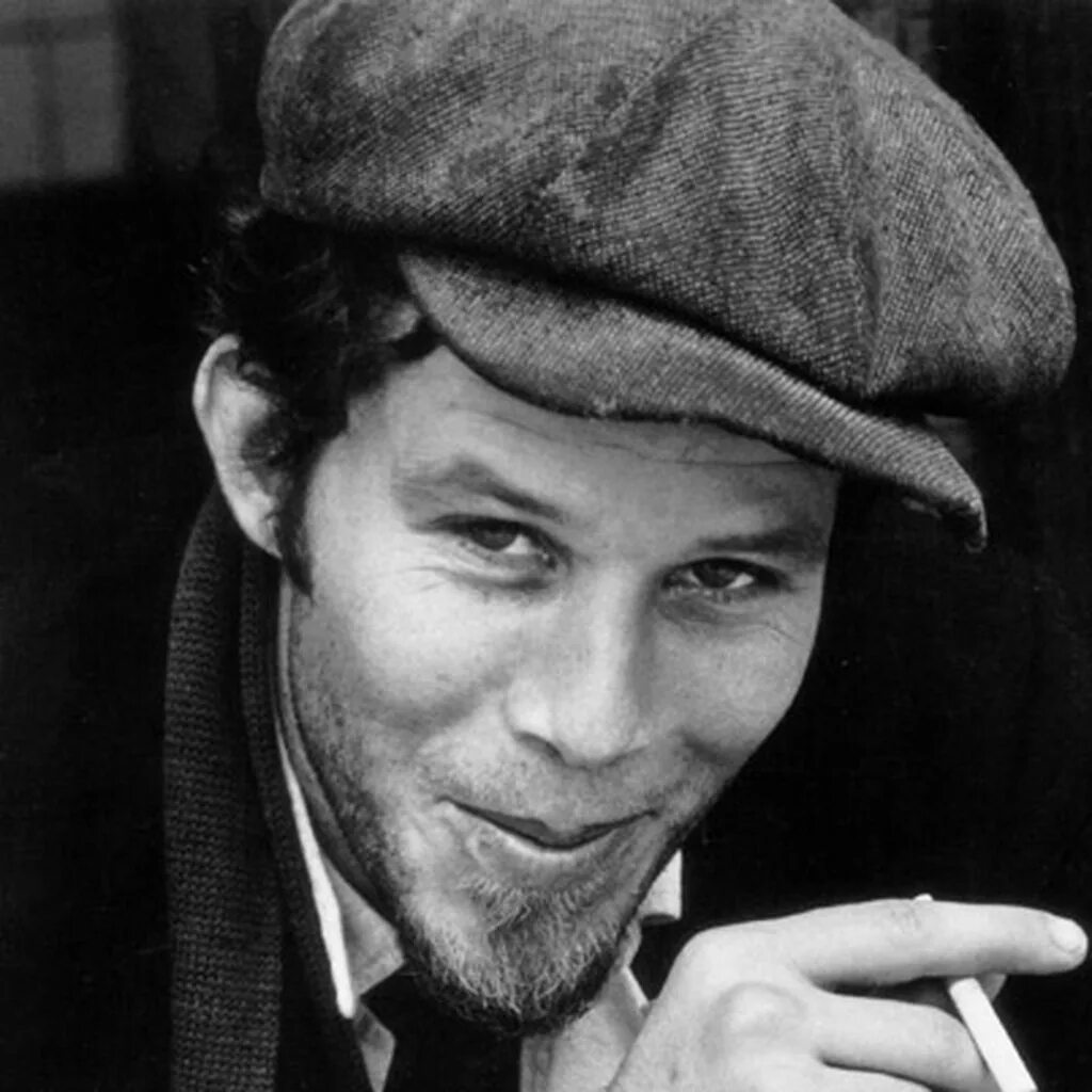 Tom is waiting for a. Том уэйтс в молодости. tom waits 2025. tom waits в молодости.