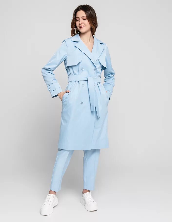Плащ голубого цвета. Плащ голубого цвета. Голубой плащ. Небесно голубой плащ. Плащ голубого цвета.
