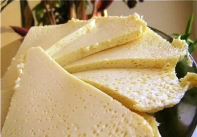 молозиво запеченное в духовке. сыр из коровьего молозива. сыр из молозива. сыр из коровьего молозива. сыр из молозива.