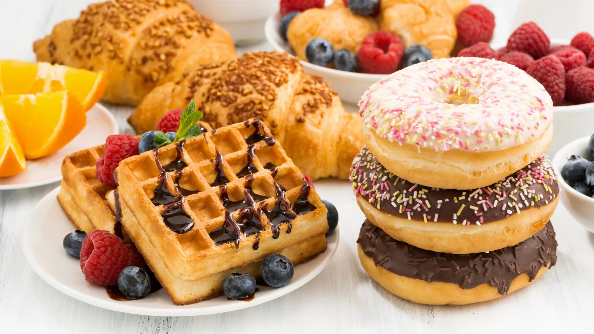 Pastries cakes. Красивые пирожные. Тортики пирожные. Pastries cakes. Красивые тортики и пирожные.