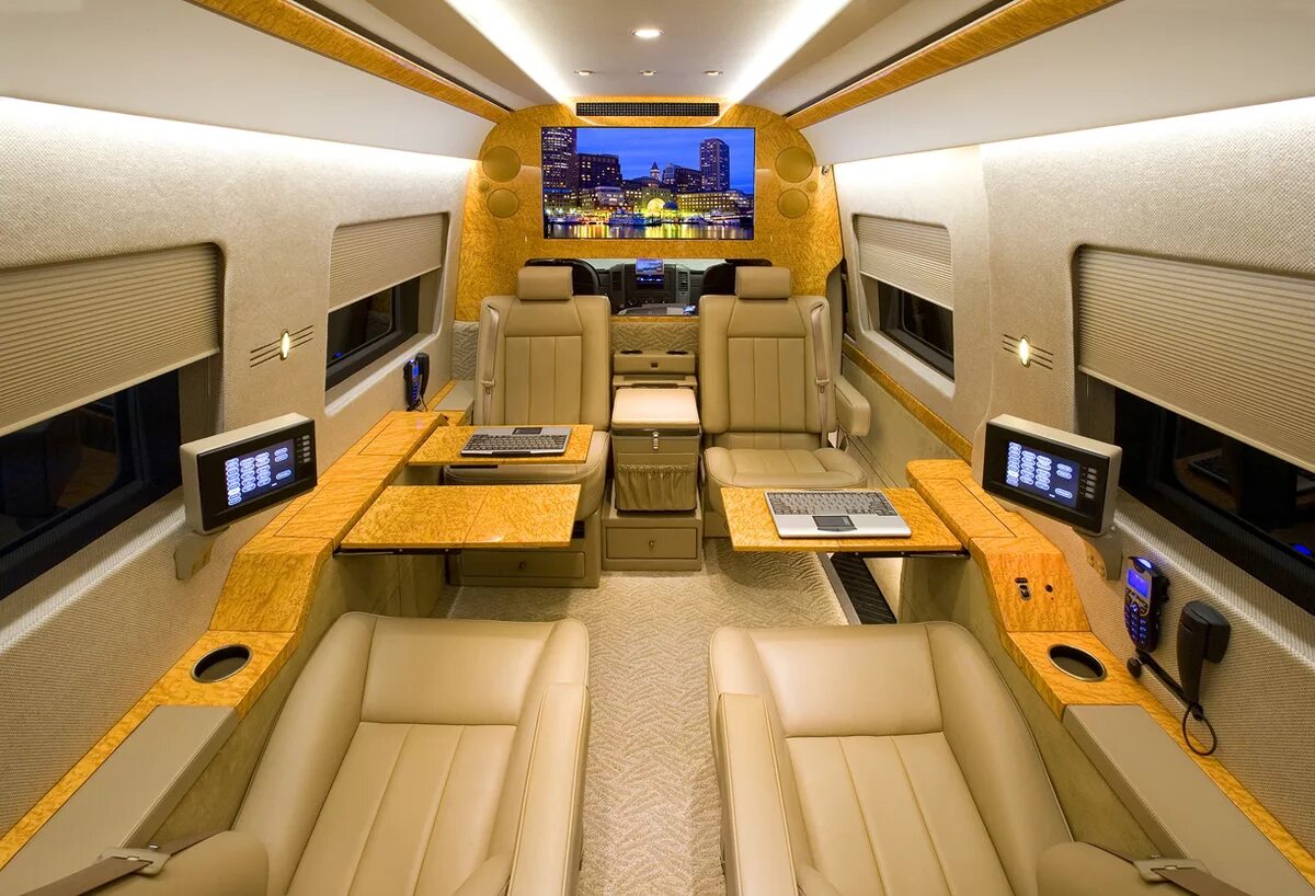 Комфортабельный мир. Автодом marchi mobile "elemment palazzo". Неоплан starliner vip салон. Автодом marchi mobile "elemment palazzo". Неоплан starliner shd 2005 vip салон.