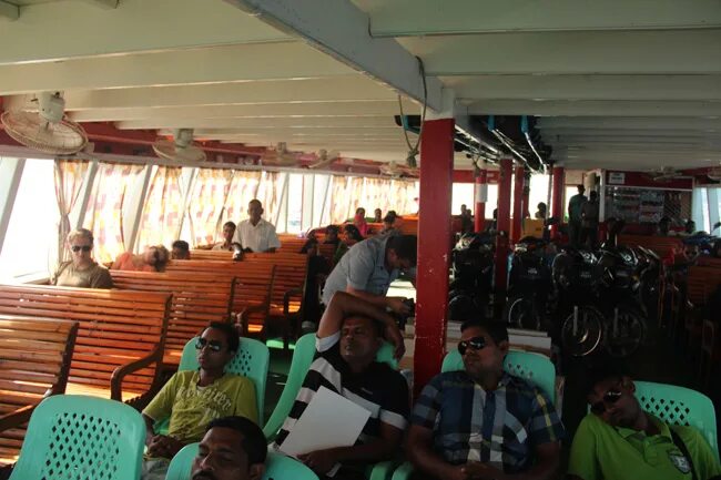 паром мале.