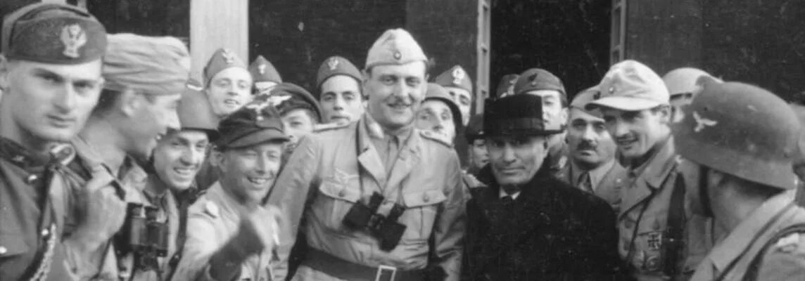 Удивленный муссолини. Муссолини 1943. Муссолини 1943 италии. Бенито муссолини 1919. Отто скорцени gran sasso.