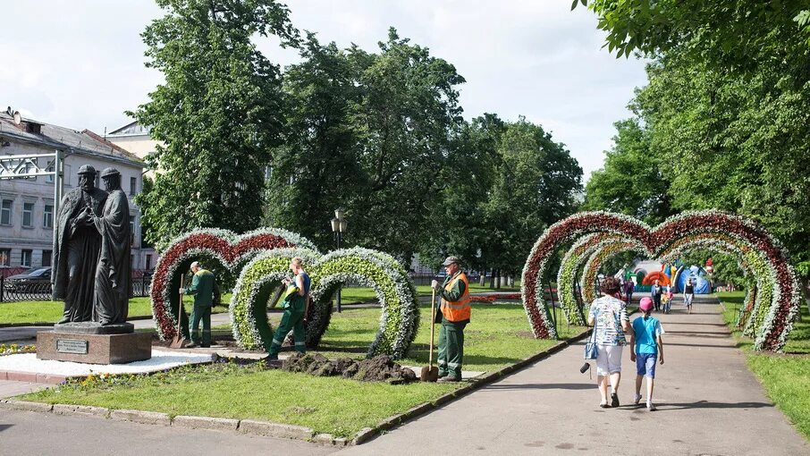 Погулять в курске. Где погулять в Ярославле. Ярославль куда сходить погулять. Места где можно погулять в Ярославле. Куда можно сходить в Ярославле погулять.