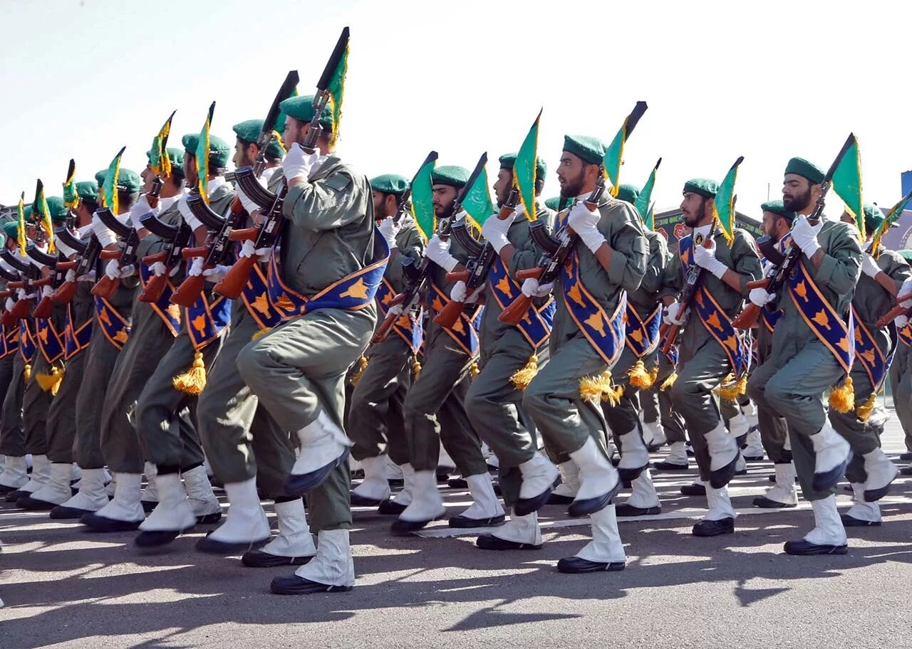 Армия ирана 2024. Иран армия парад. Войска Ирана. Парад в Иране. Армия Египта парад.