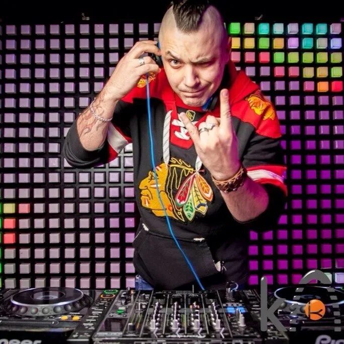 Техно ленин. Ленин диджей арт. Dj lenin. Dj ленин. Dj lenin.