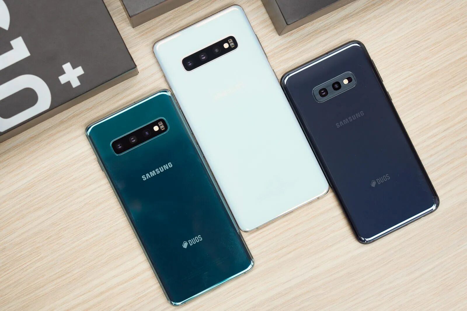Samsung galaxy s10 / s10 +. Телефон самсунг с интеллектом. В каком году вышел samsung s9. Galaxy s9 plus и s 9. Интеллект самсунга.