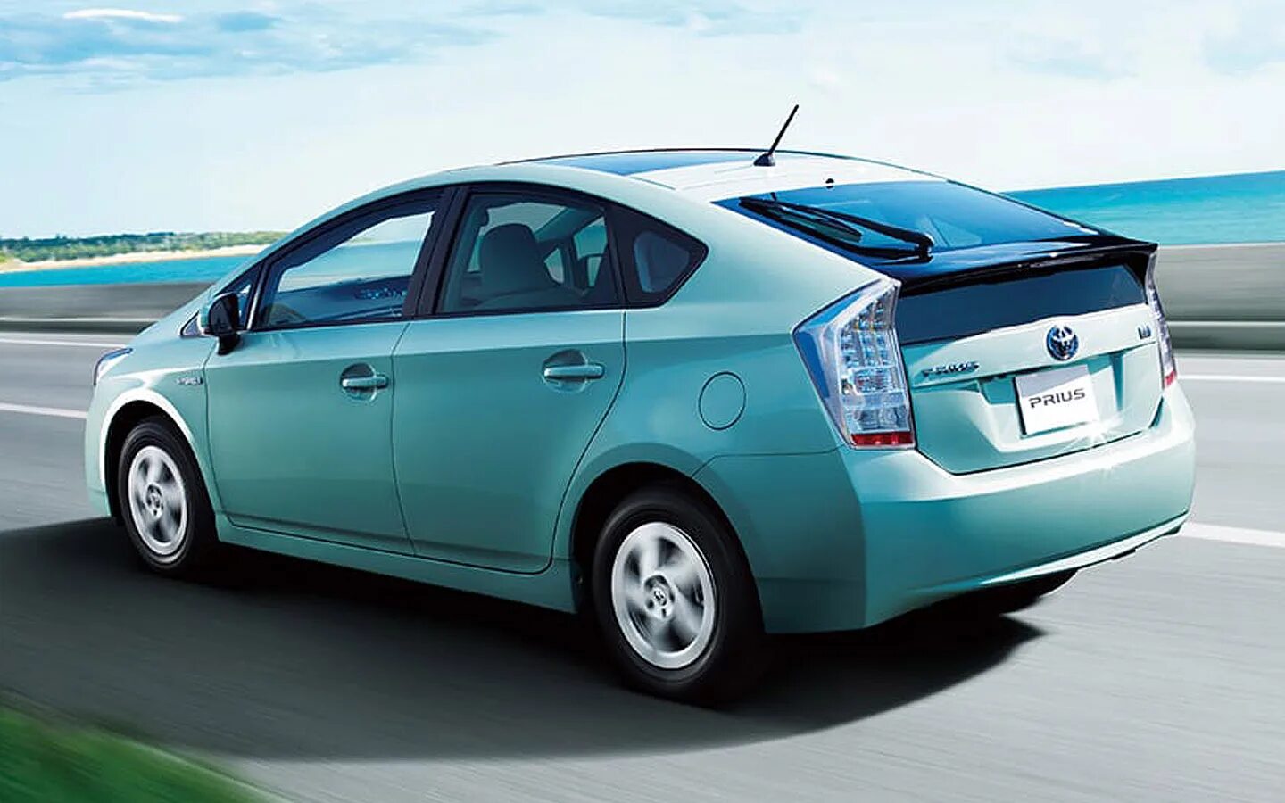 Тойота приус гибрид 2009. Приус v рестайлинг. Тойота приус 1. Toyota prius 2020. 2016 toyota prius v.