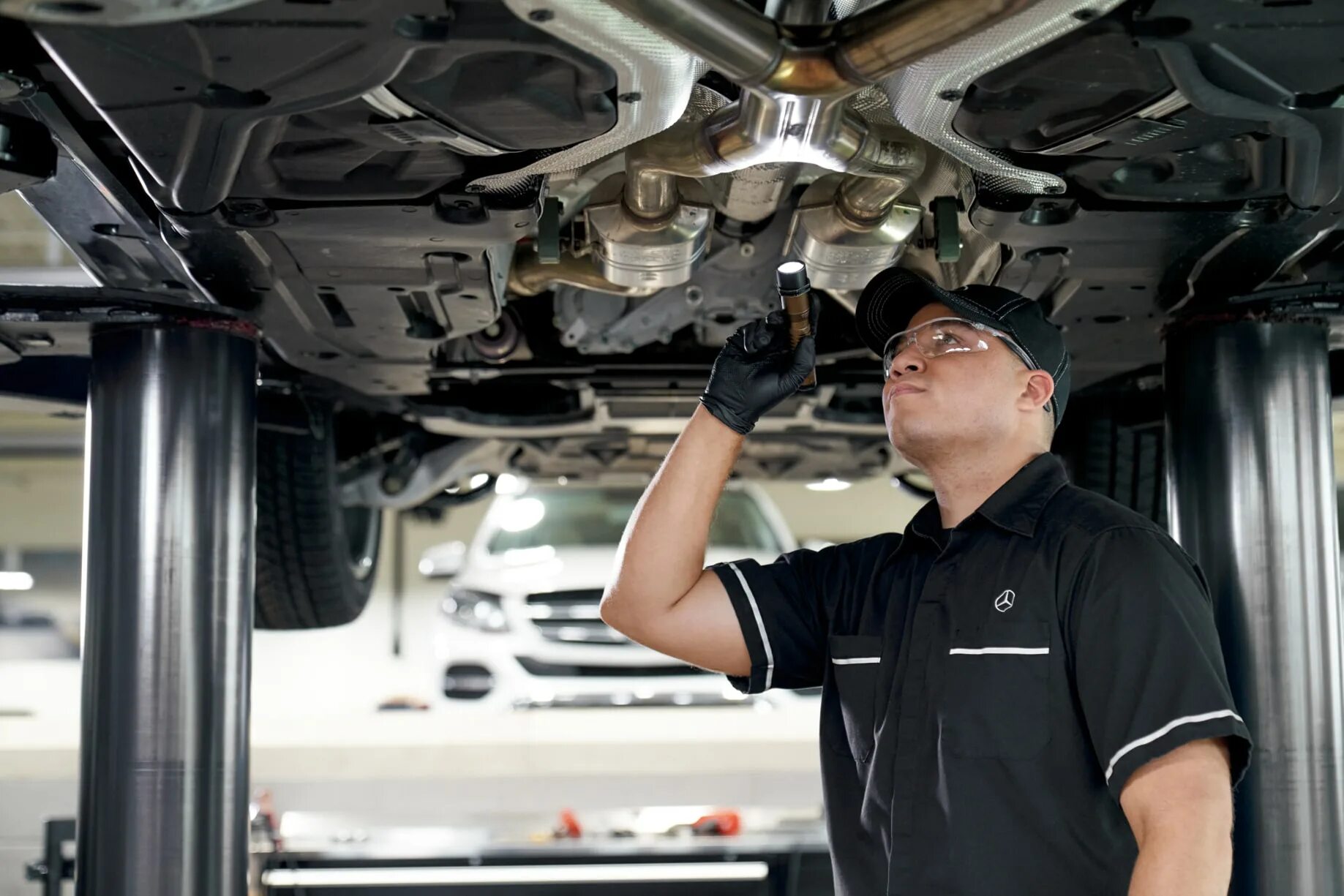 Механик Мерседес. Mercedes Benz механика. Mercedes Benz service. Механик камерваген. Купить мерседес механику