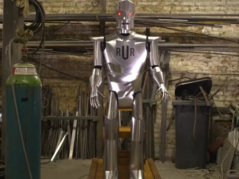 First robot. Первый робот. Самый первый робот. Древние роботы андроиды. Первый андроид робот.