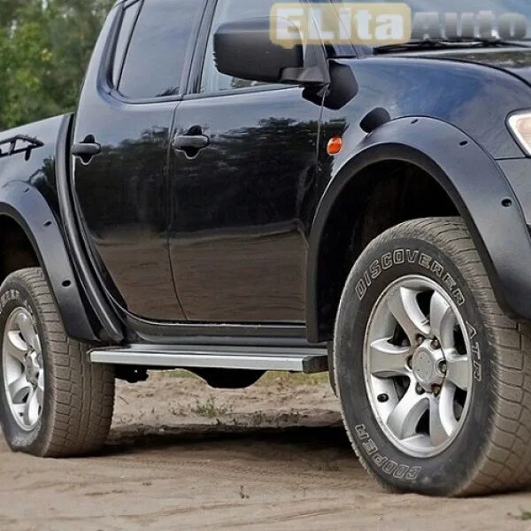 Расширители арок mitsubishi l200. Расширитель колесных арок мицубиси паджеро спорт 2. Расширители колесных арок mitsubishi l200. Расширители арок митсубиси. Накладки на арки l200.
