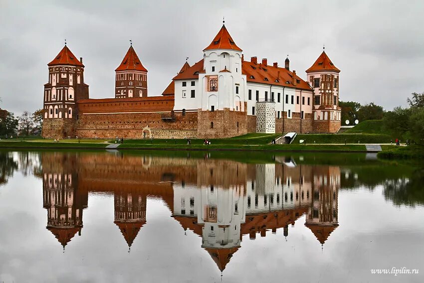 Город мир в белоруссии. Мирский замок. Белоруссия (Беларусь). Мирский замок. Замки Белоруссии Мирский замок. Белоруссия достопримечательности Мирский замок Гродно.