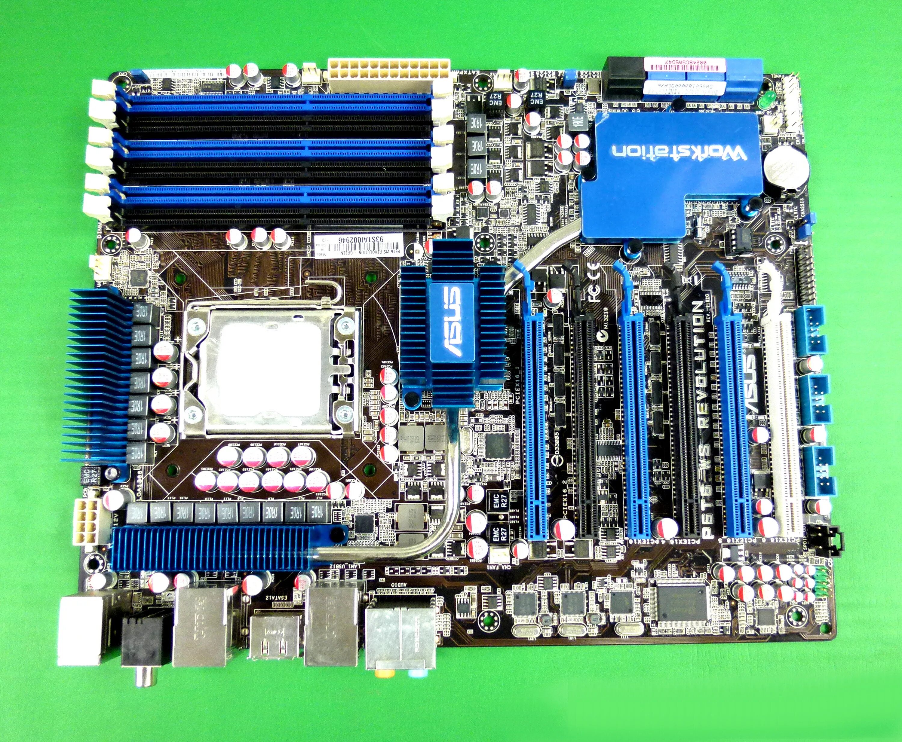 P6t6 ws revolution. ASUS p6t WS Revolution. ASUS p6t LGA 1366. LGA 1366 Материнские платы. Mainboard model p6t.