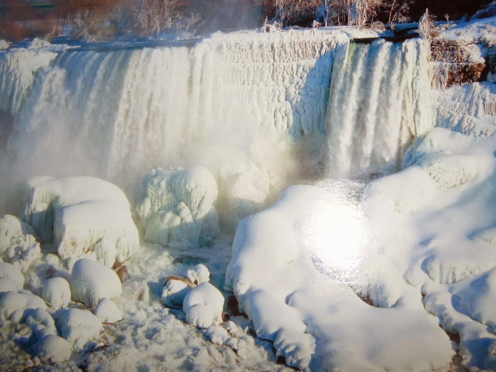 Frozen fall. Ниагарский водопад замерз. Ниагарский водопад зимой. Ниагарский водопад 2023. Ниагарский водопад HD.