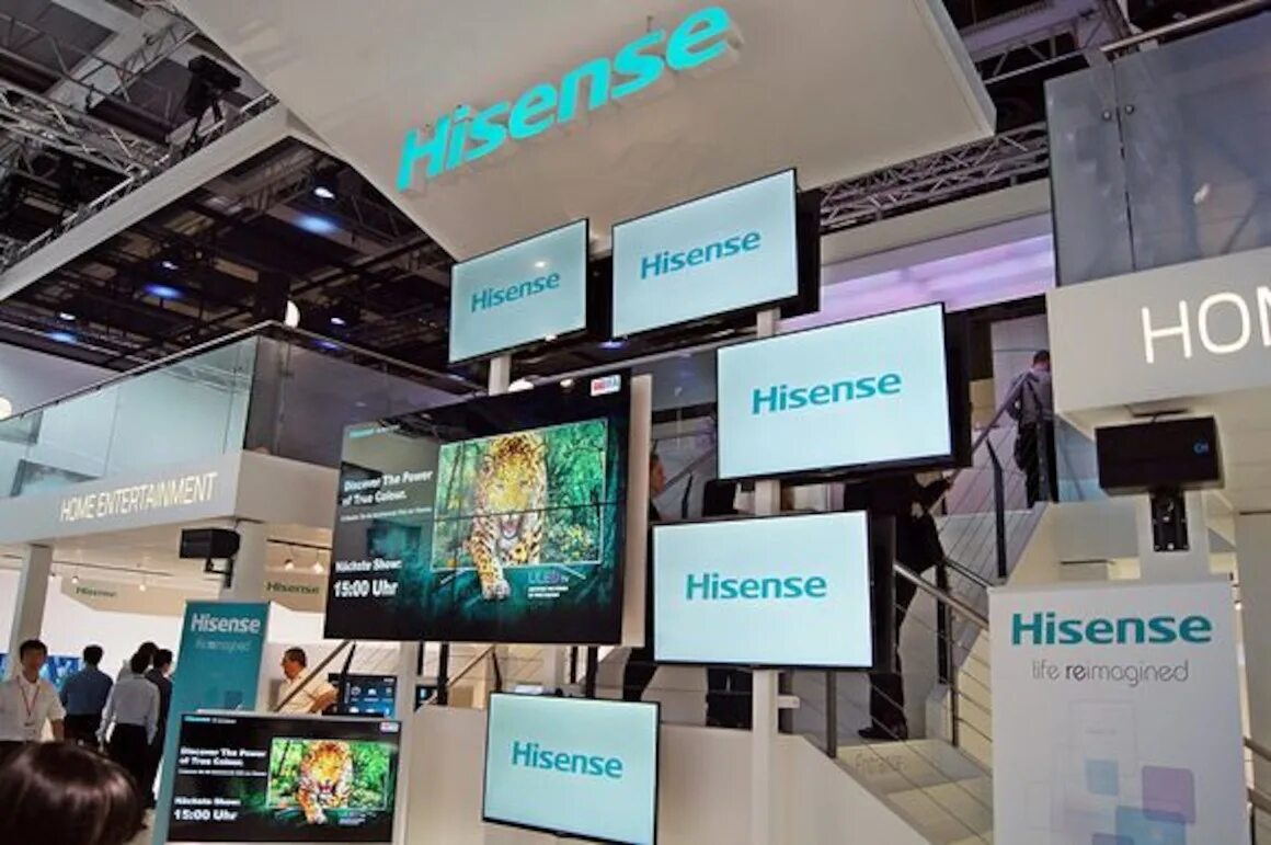 Кинопоиск hisense. Hisense выставки. Техника Hisense. Завод Hisense. Hisense баннер.