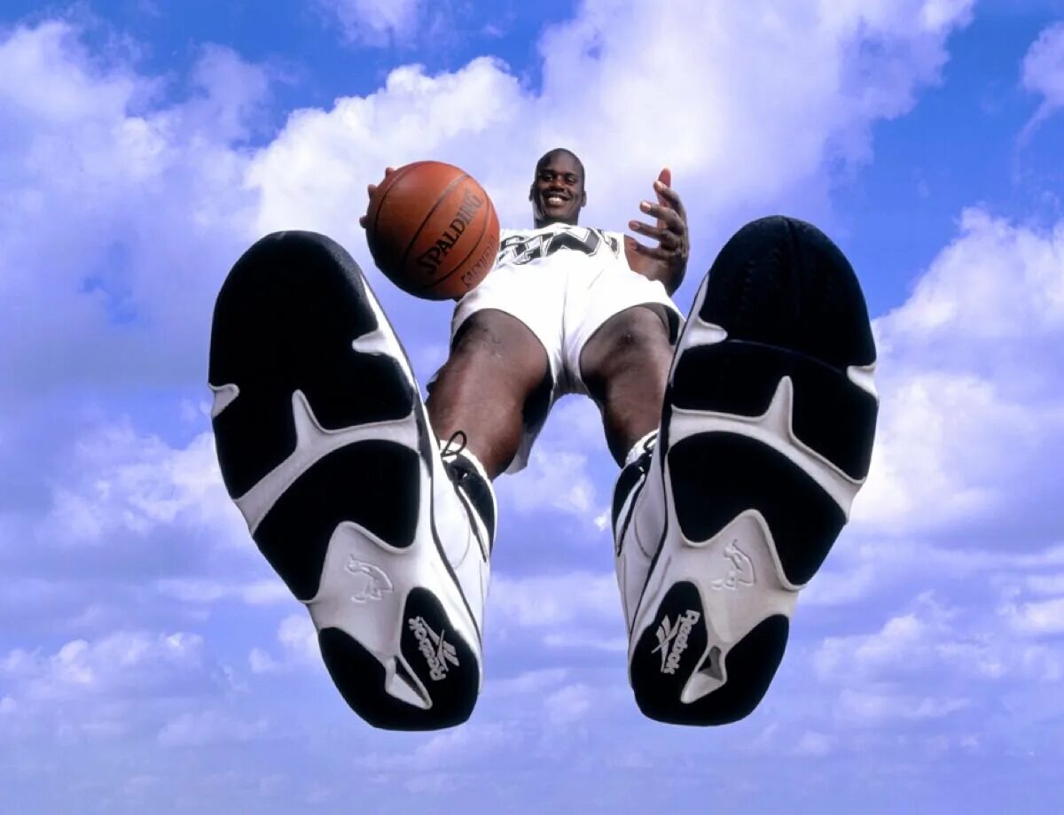 Кроссовки шакила. Shaquille o'neal кроссовки. Shaquille o'neal кроссовки. Shaquille o'neal reebok. Shaq attaq.