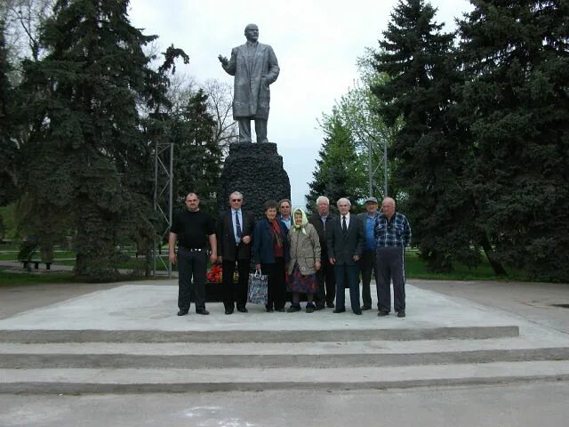 Погода б е. Сл большая Мартыновка Ростовская область. Вечный огонь большая Мартыновка. Большая Мартыновка Ростовская область храм. Слобода большая Мартыновка школа.