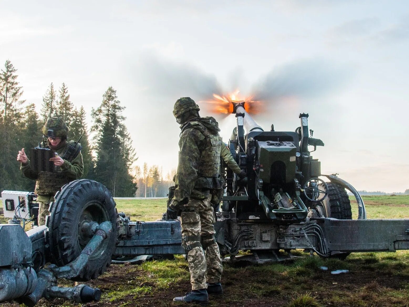 Артиллерия ВСУ. Встреча военных. Военные учения. Российские солдаты на Украине.