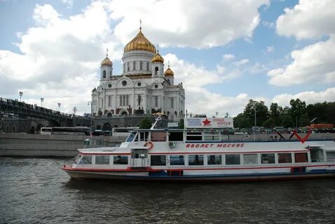 Экскурсии на речном трамвае москва