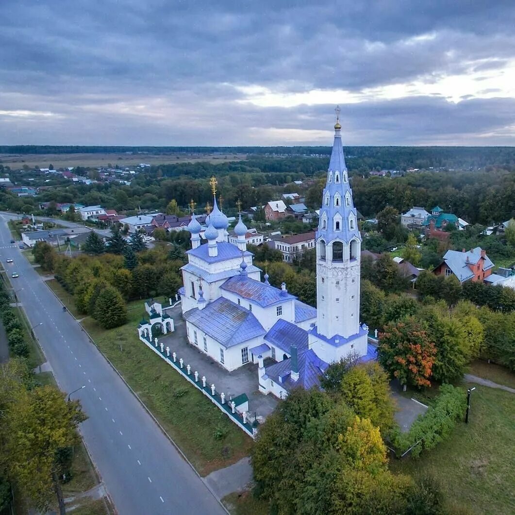 Крестовоздвиженская Церковь (Палех). Крестовоздвиженская Церковь Палех Ивановской области. Поселок Палех Ивановская область. Крестовоздвиженский храм Иваново.