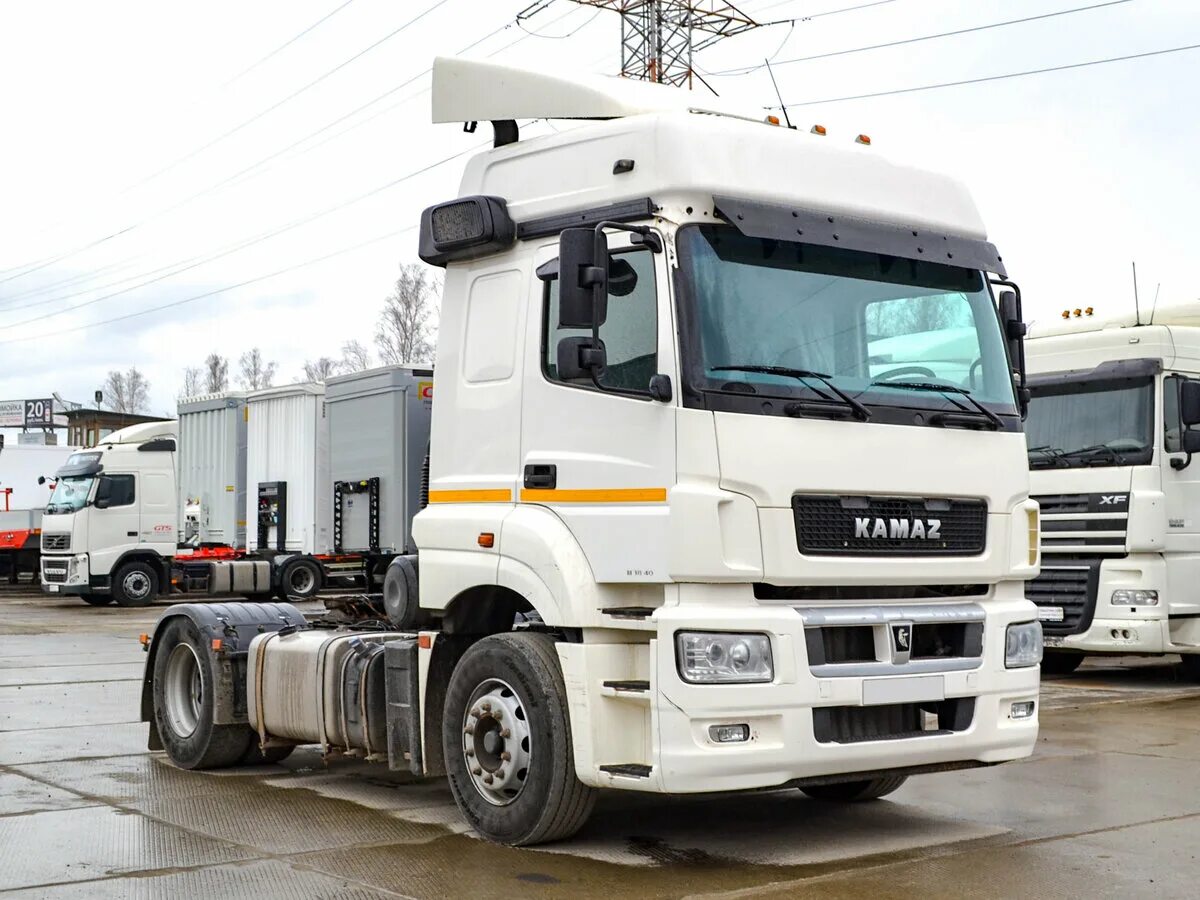 Man tgs 28. Volvo fm 2012. Авито екатеринбург тягач. Фото вольво грузовик. Авито екатеринбург тягач.