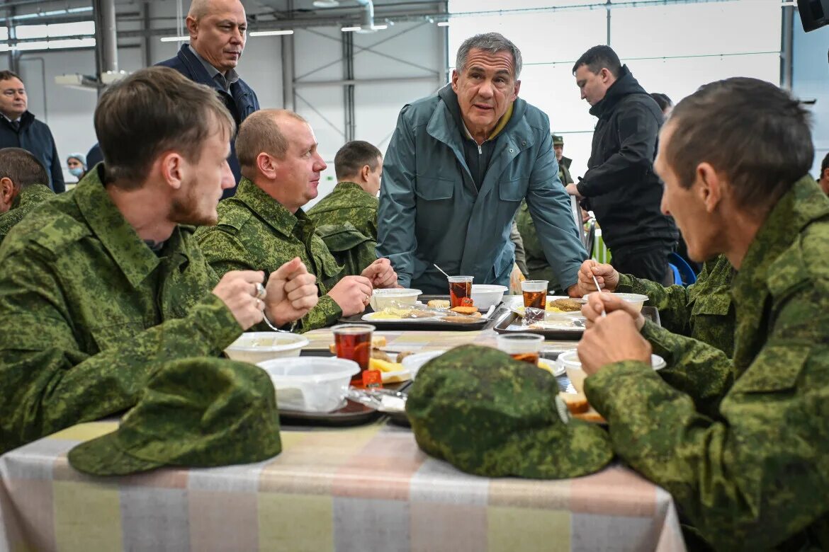 Военные сборы. Питание военных. Казань Экспо мобилизация. Призывной пункт.