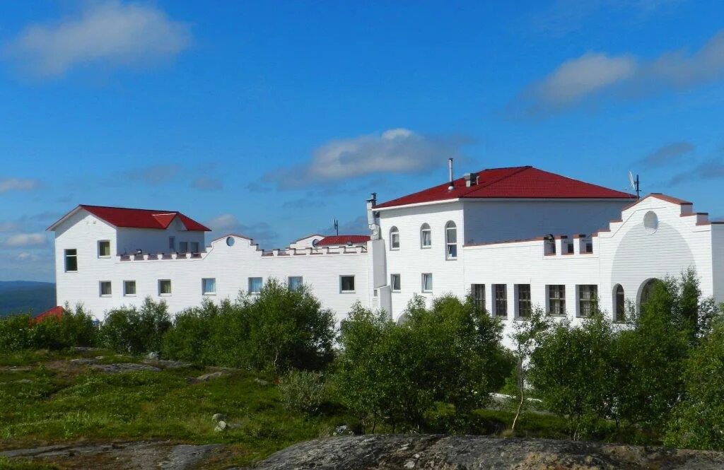 Огни мурманска купальня. Огни мурманска ул огни мурманска 1 фото. Тропическая купальня огни мурманска. Отель огни мурманска. Мурманск огни мурманска.
