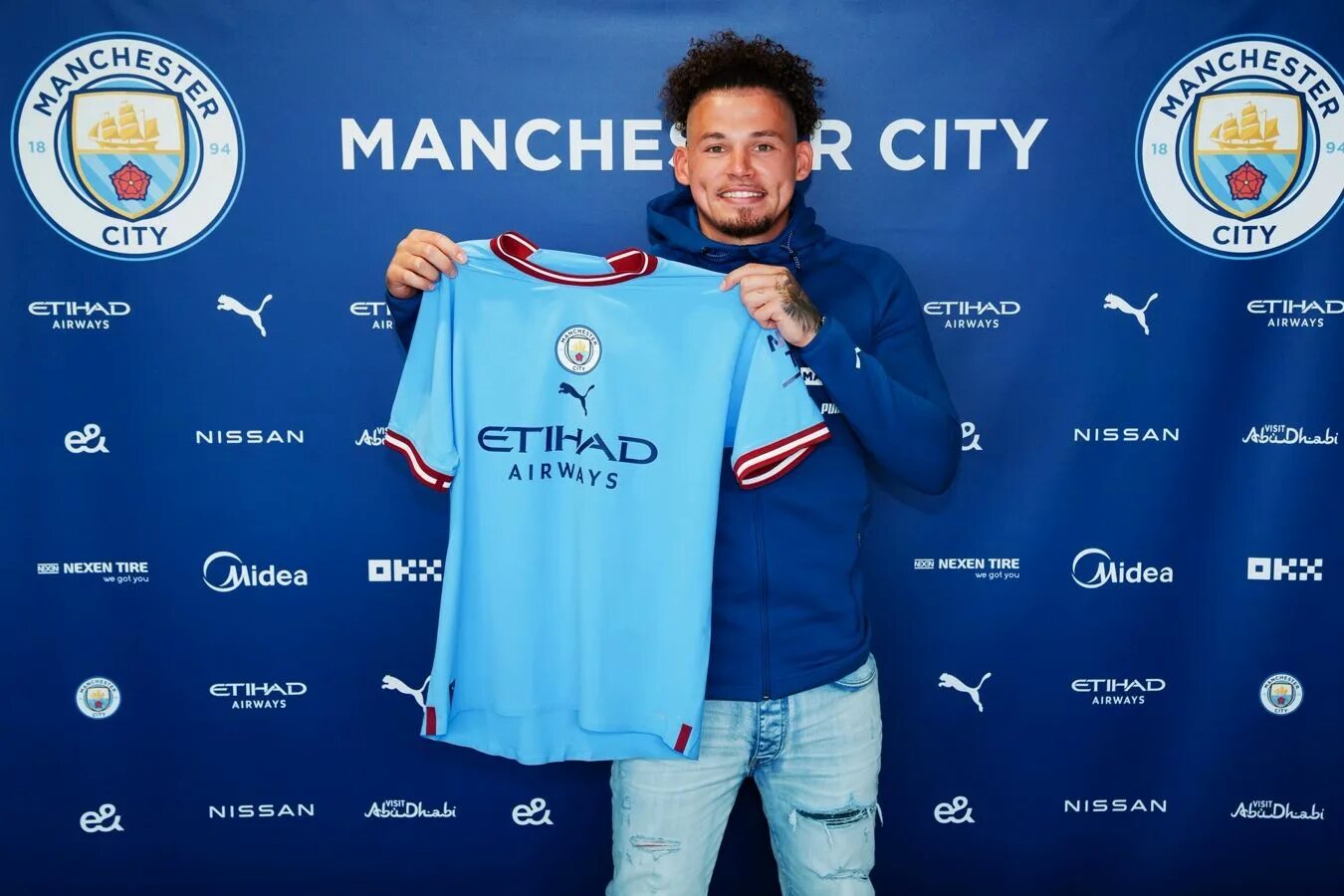 Jack grealish man city photo. Манчестер сити купил. Холланд футболист манчестер сити. Команда манчестер сити на 2022 год. Ман сити.