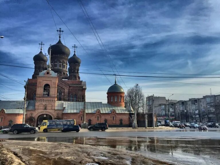 Свято введенский иваново. Свято-Введенский женский монастырь Иваново. Комплекс Свято-Введенского женского монастыря Иваново. Свято Введенский храм в Иваново. Введенский монастырь Иваново зима.