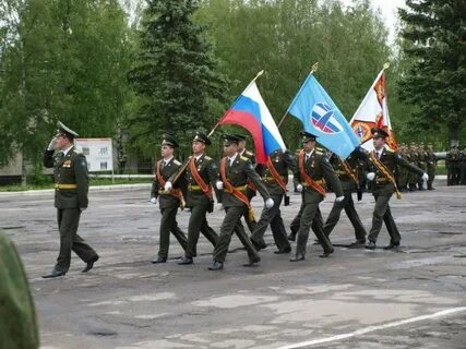 Войска в красном селе