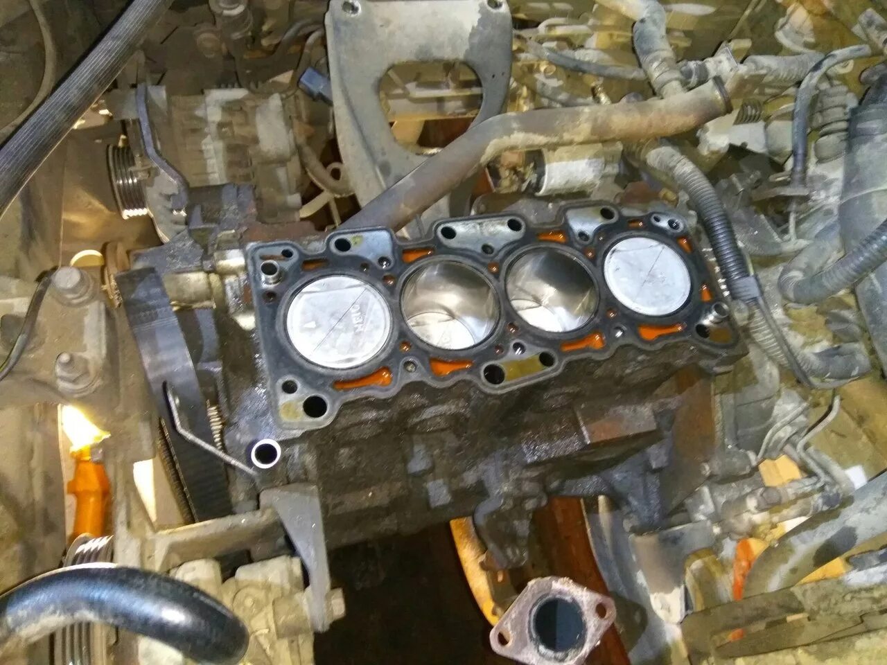 После ремонта двигателя ест масло. Капиталка 6d14t. 4g15 двигатель капиталка. Капиталка м271 турбо. Капиталка ej16e.