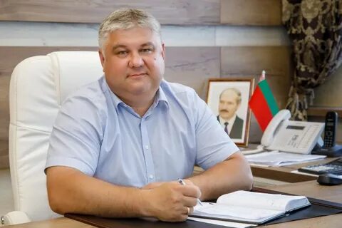 Стройтрест директор