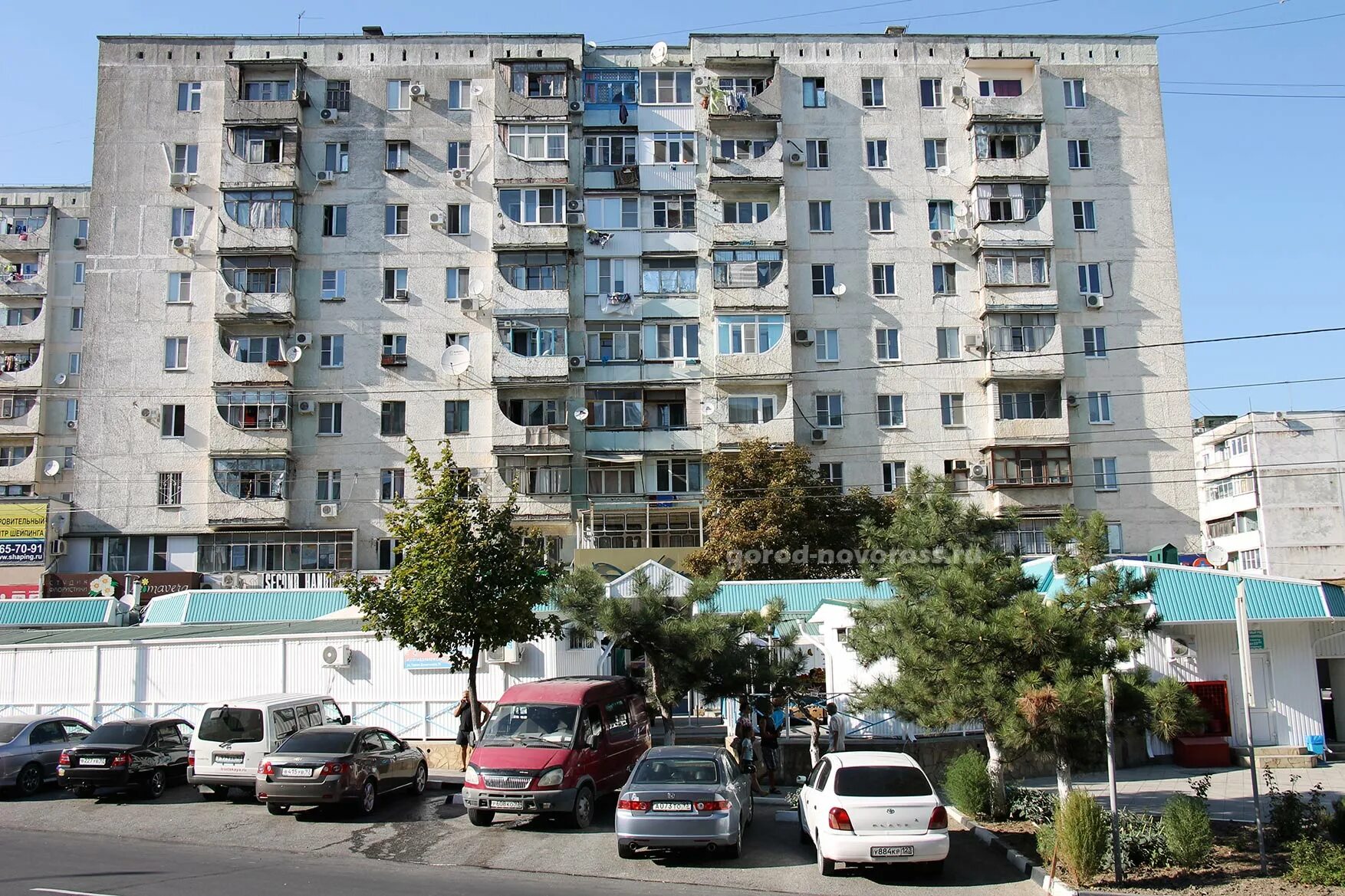 Больше не работает: Саквояж, магазин сумок и чемоданов, Краснодарский край, Ново