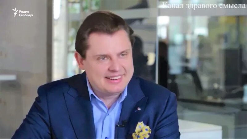 Канал здрава. Понасенков в молодости. Понасенков. Понасенков в белом. Понасенков 2002.