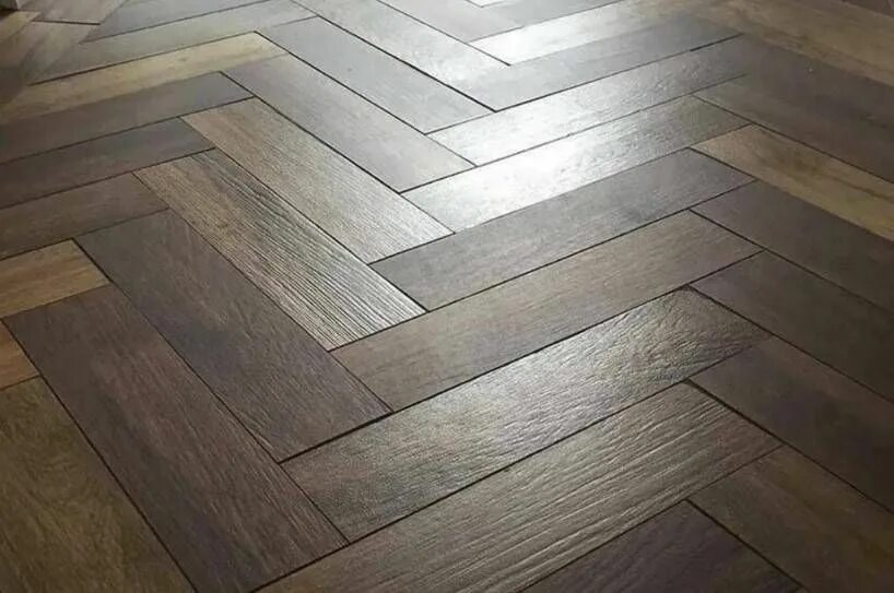 Kerama marazzi плитка елочкой синяя. Плитка паркетная 60/20. Керамогранит parquet 20х60. Кварц винил елочкой. Плитка под паркет напольная.