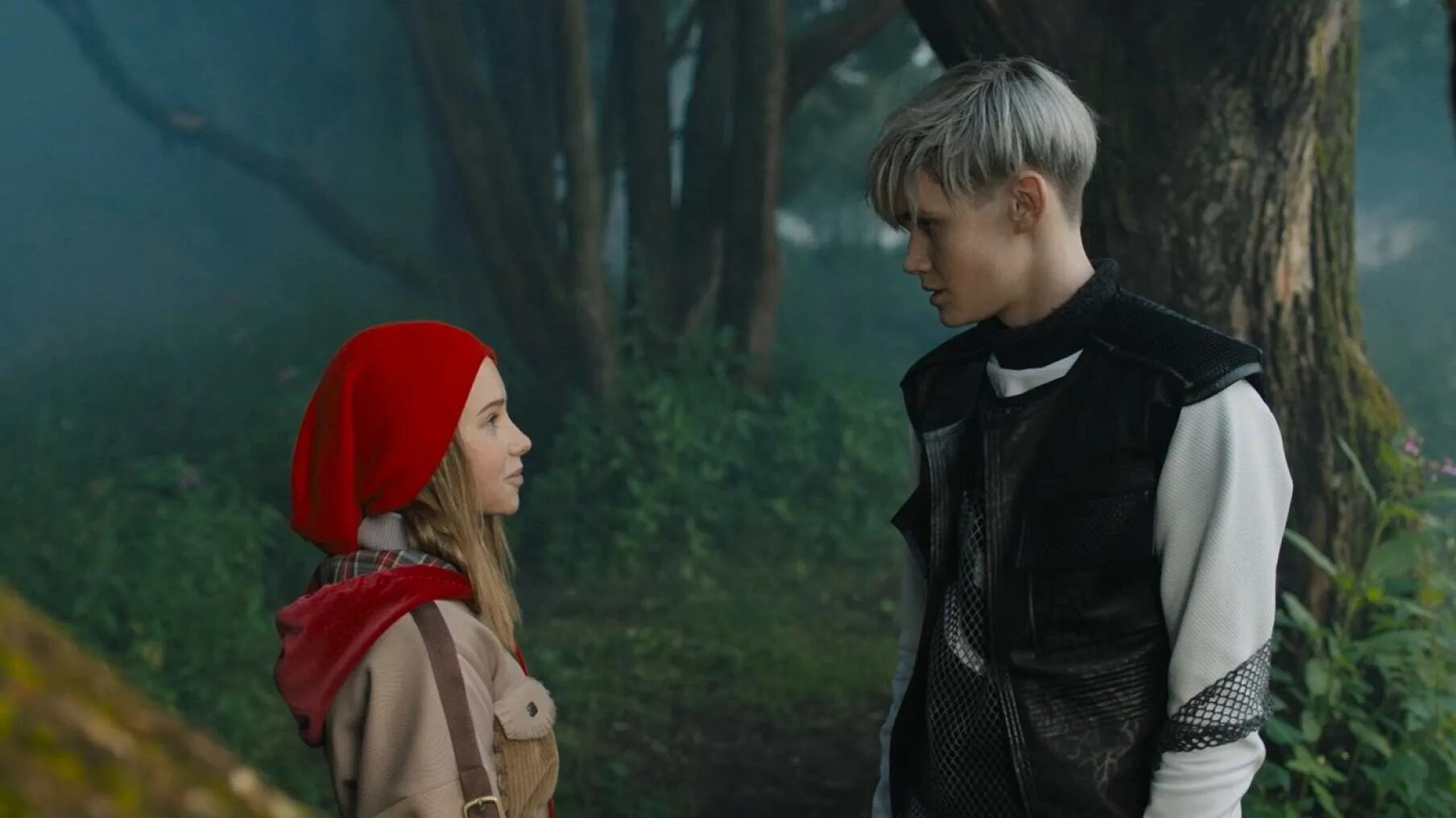 Морис красная шапочка 2022. Кинофильма красная шапочка. Красная шапочка кинофильм 1977. Кинофильма красная шапочка. Красная шапочка кинофильм 1977.