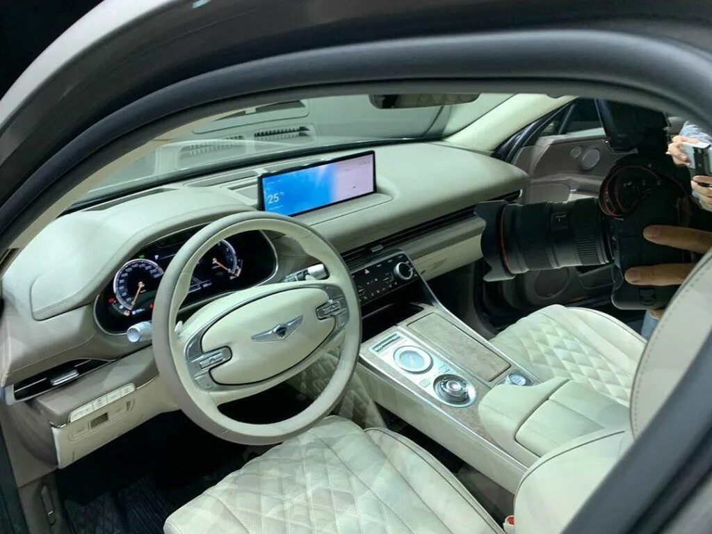 Дженезис g80 кроссовер. Genesis g80 2021 салон. Genesis gv80. Genesis gv80 интерьер. Genesis внедорожник gv80.