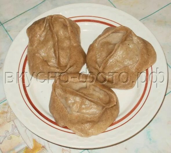 Пельмени из ржаной муки рецепт. Пельмени из ржаной муки. манты из ржаной муки. манты с ржаной мукой. пельмени из гречневой муки.