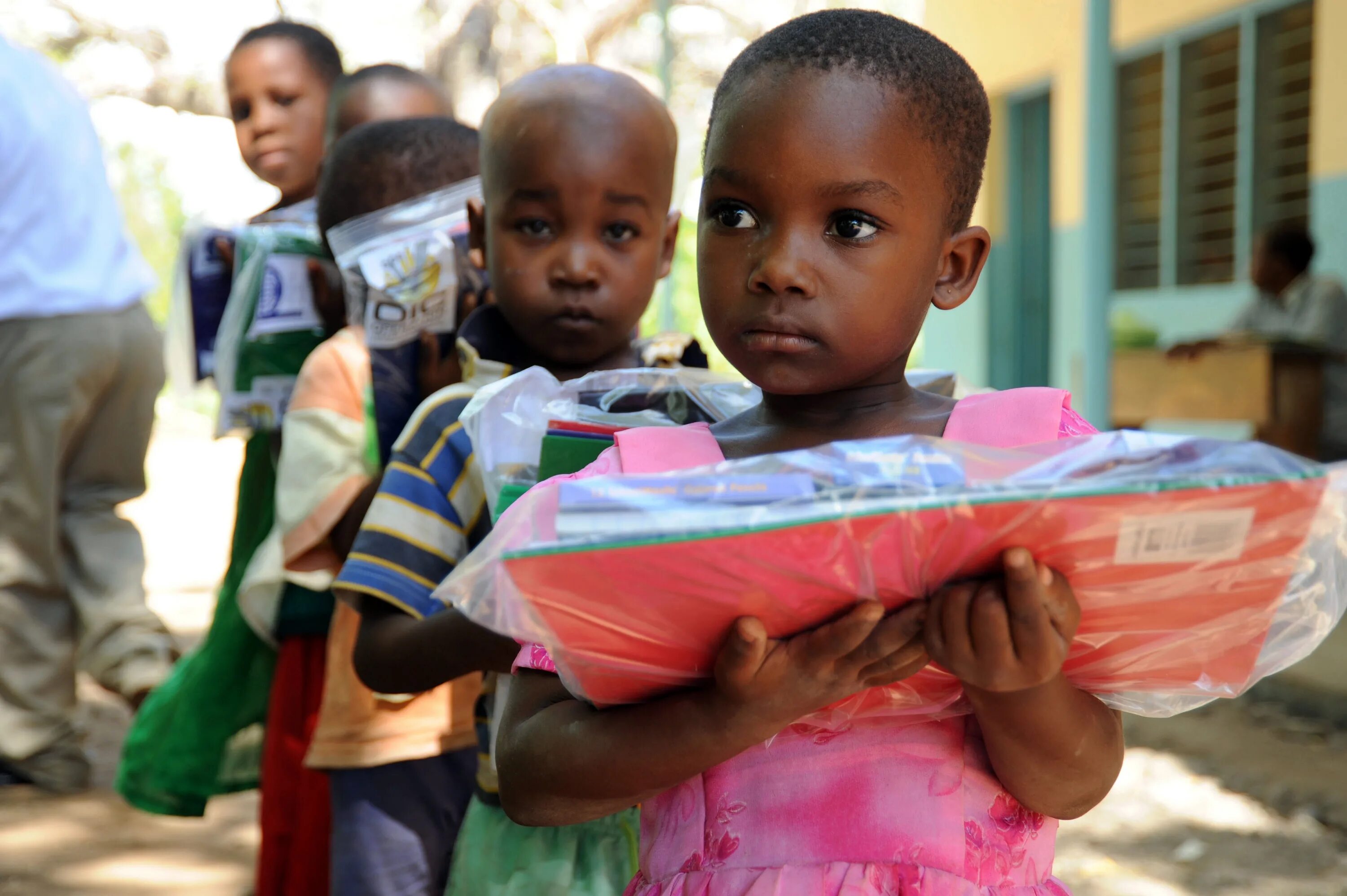 Благотворительность в Африке. Воспитание детей в Африке. Волонтеры в африку