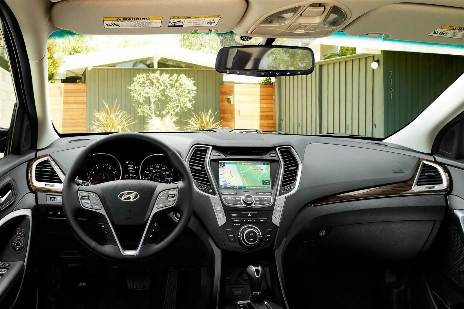 Хендай санта фе 2017. Hyundai santa fe 3 2013. Hyundai santa fe vs hyundai ix35. Новый санта фе 2024. Hyundai santa fe 2014 салон.