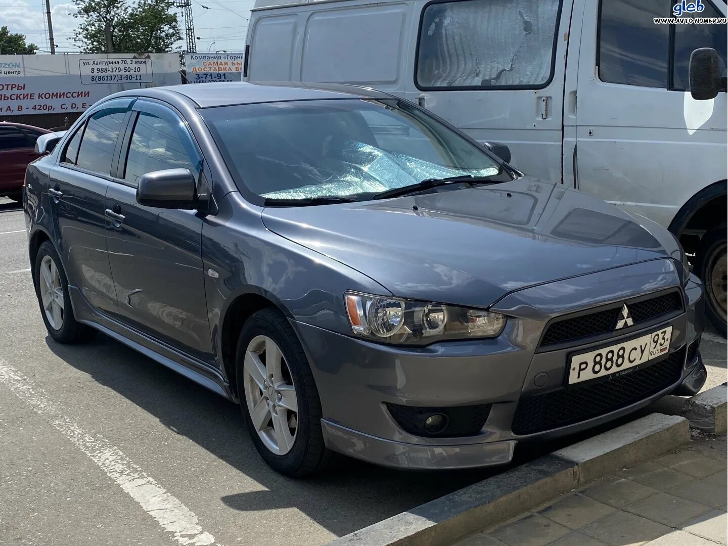 Mitsubishi lancer авито. Ланцер СТС. СТС Лансер 10. Митсубиси Лансер с российским номером. СТС от лансера 10 бежевый.