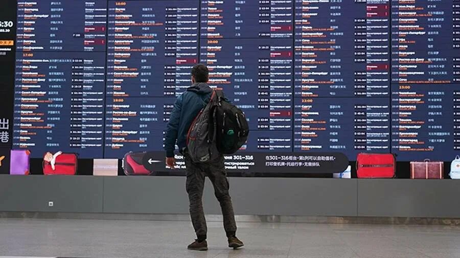 москва шереметьево задержка рейсов. задержка рейса в аэропорту. шереметьево задержка рейсов. задержка рейса табло. отмененные рейсы шереметьево.
