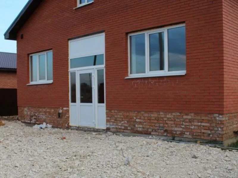 Дом в красном яру самарской области. Красный яр советская 40 сколько подъездов?. Дом в красном яру самарской области. Дом кинель. Коттеджи в красном яру самарской области.