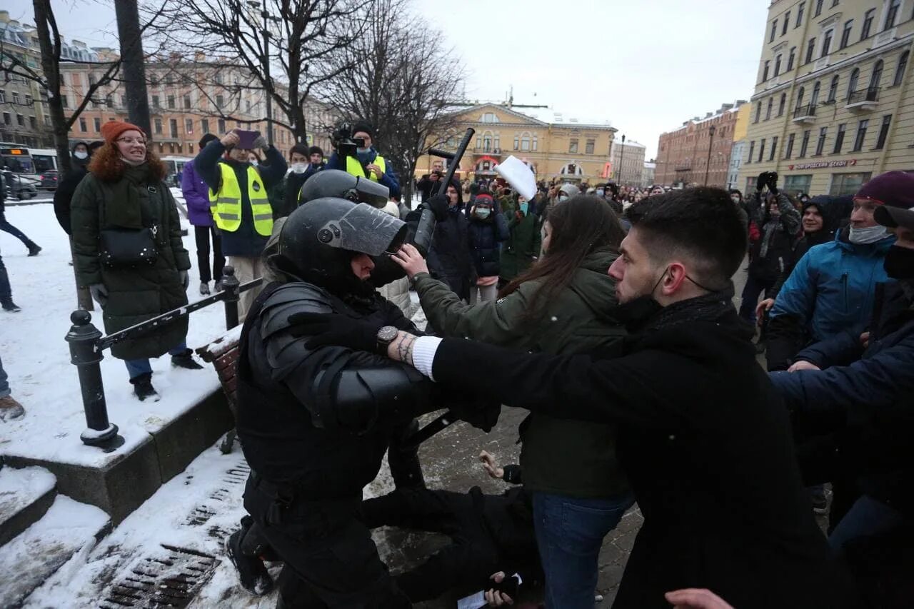 Митинг 31 января 2021 Санкт Петербург Навальный. Митинг 31 января СПБ. Митинг Навального в СПБ 2021. Протесты в Питере. Митинг в питере 2024