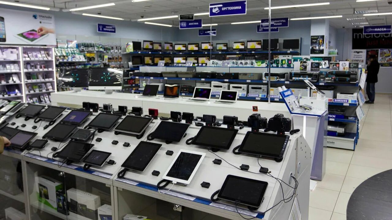 Магазин техники в первом. Магазин электроники. Компьютерный магазин. Магазин техники. Техника магазин.