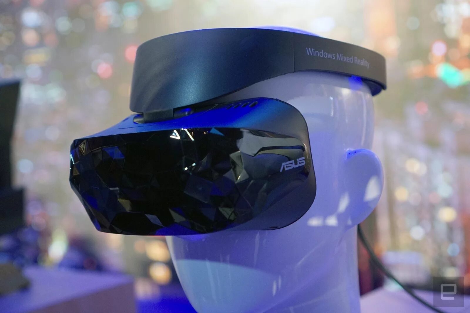 Window mix. Вр шлем асус. microsoft vr шлем. asus windows mixed reality шлем. вр шлем windows mixed reality.