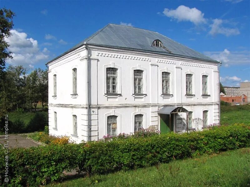 деревня клушино смоленская область родина гагарина. сайт библиотеки в городе гагарин смоленской области. город гагарин бывший гжатск. дома смоленской город гагарин. дом юрия гагарина в гжатске.