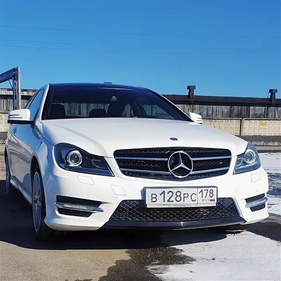 Куплю мерседес 2013. Mercedes c 2013. Мерседес е 2013 года. Мерседес ц 180 2013 купе. Рестайлинг wv211 Mercedes 2013.